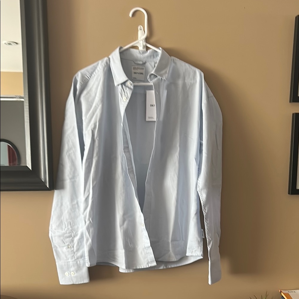 Men's Light Blue Dress Shirt